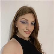 Studentessa universitaria, do lezioni di storia per elementari, medie e superiori (istituti professionali)